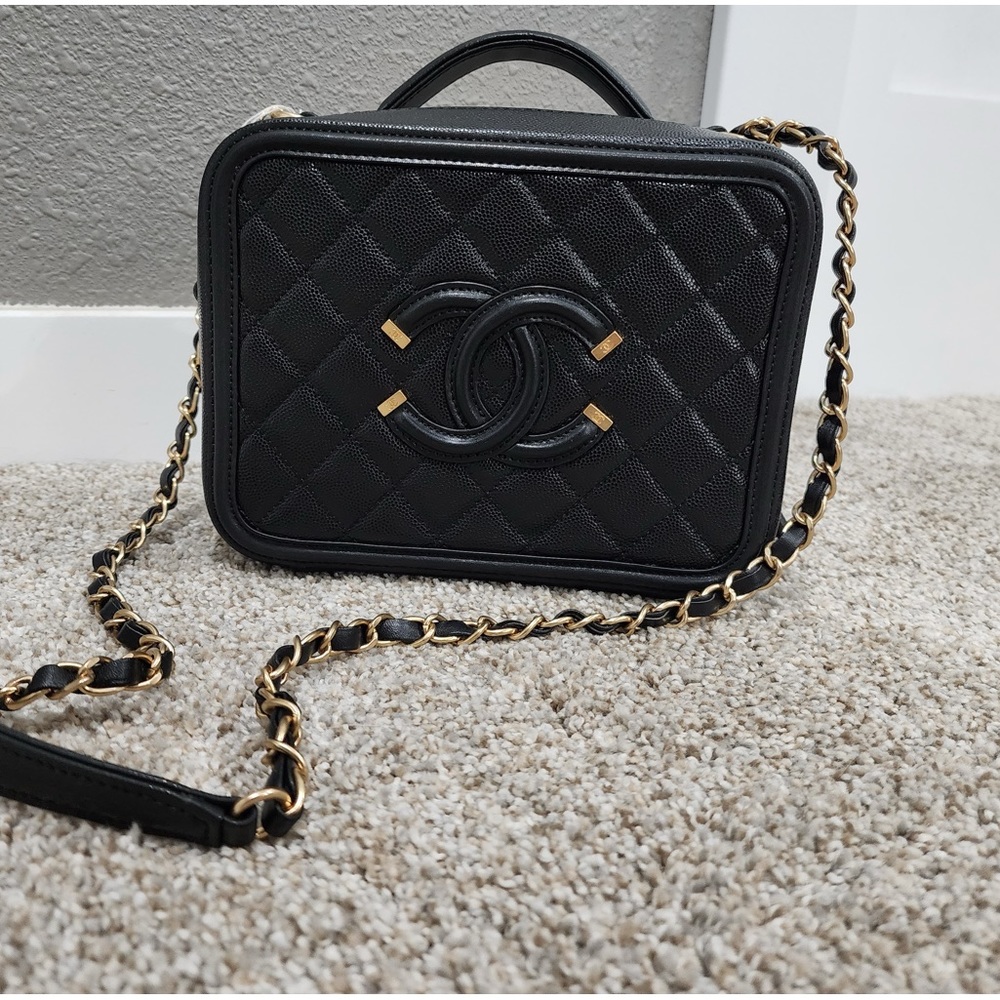 Chanel CC Filgree Purse
